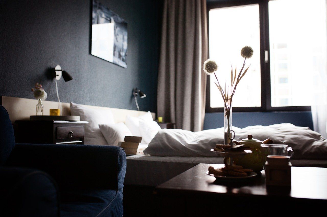 Jak wybrać wygodne i stylowe łóżko do sypialni?